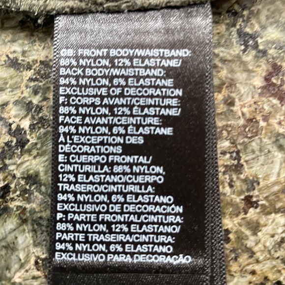 The North face joggers / hiking leggings in Army Green - Picture 9 of 9